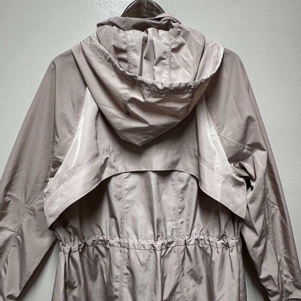 Athleta Women’s XL Hooded Lightweight Jacket Taupe Anorak Full Zip Outdoor - Picture 3 of 11